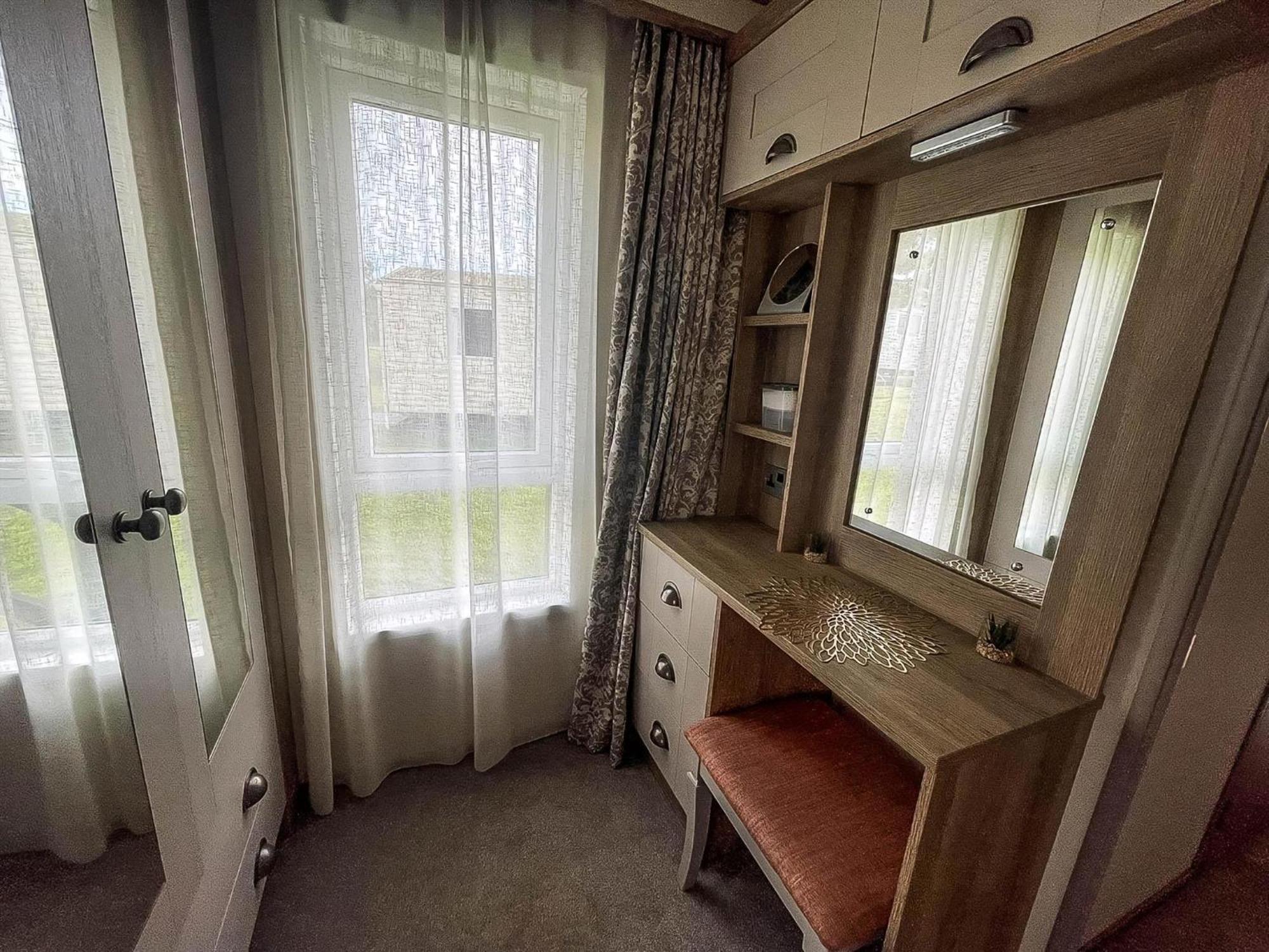 Stunning 8 Berth Caravan With Decking At Kessingland Beach Ref 90017D Benacre Esterno foto